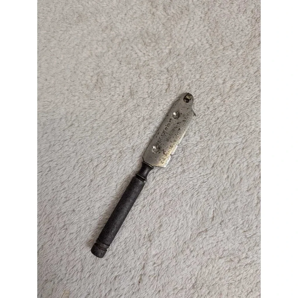Vintage Wizard Razor Blade‎ Holder Pat Jan 8 1924 Made in USA Silver